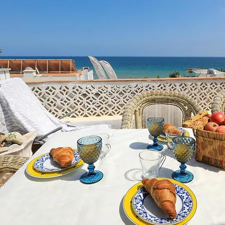C22 - Beco Do Poco Beach Townhouse In Praia Da Luz Exterior photo